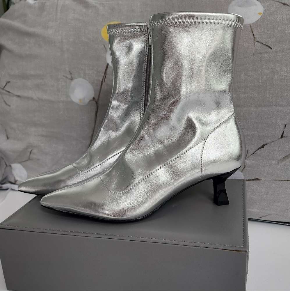 Abound Errin Pointed Toe Kitten Heels Boots Silver Metallic Casual Size 6.5